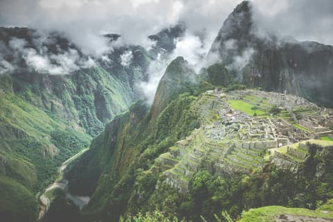 Why Book with Yampu Tours?